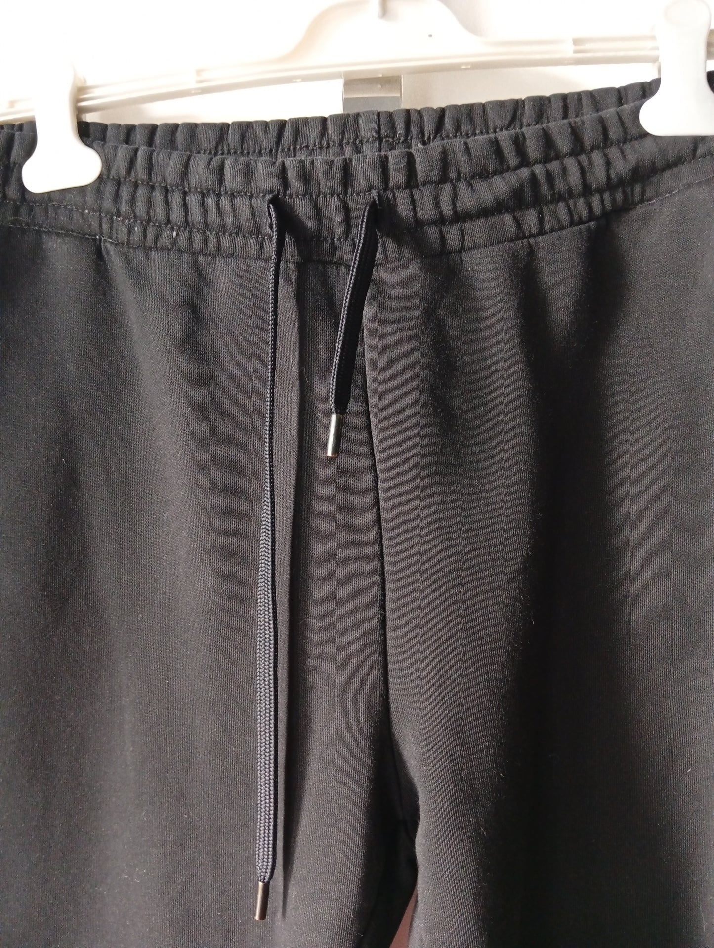 Pantalon jogging Zara noir taille M. D0030