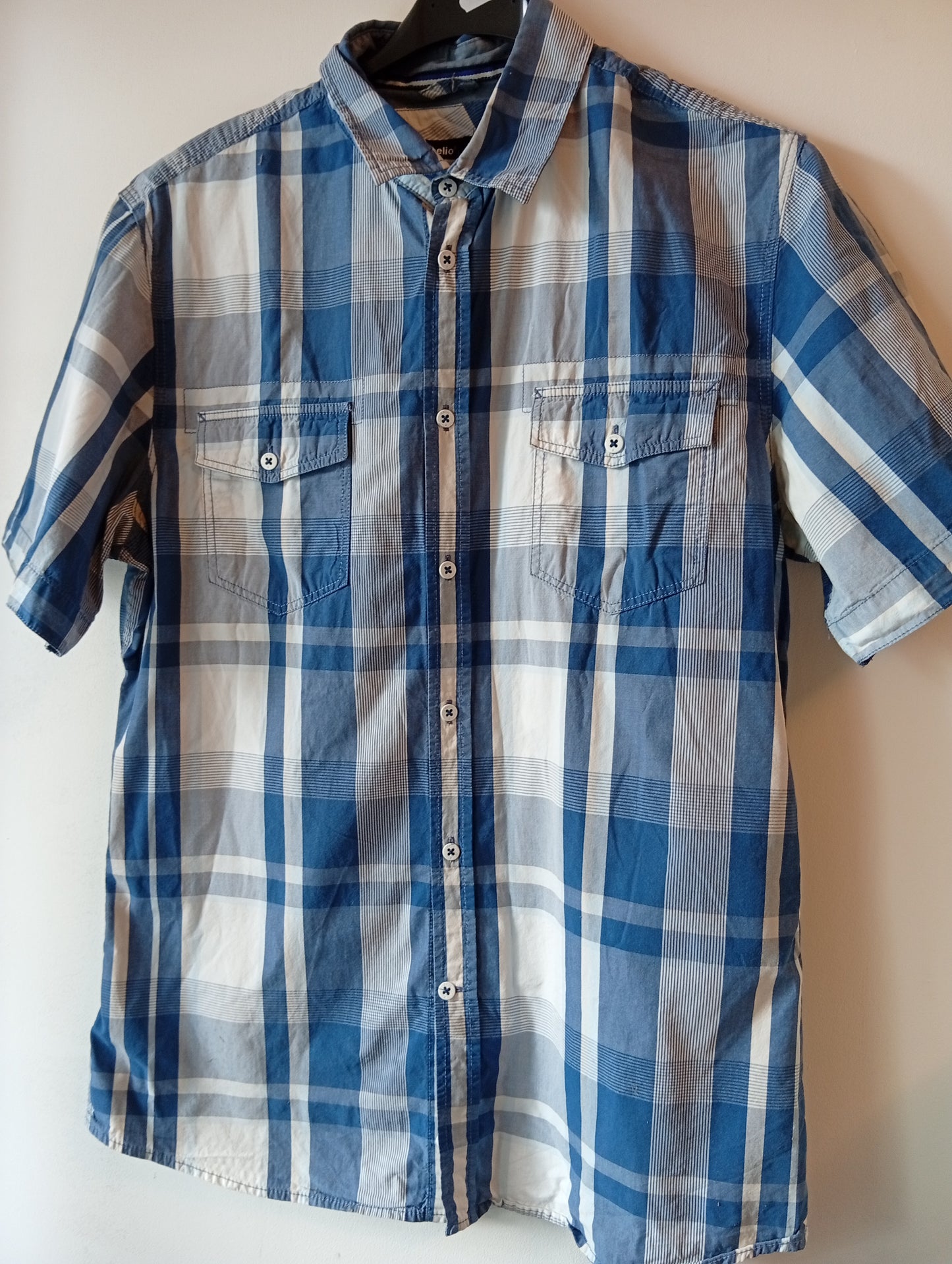 Chemise homme manches courtes Celio taille L. I006