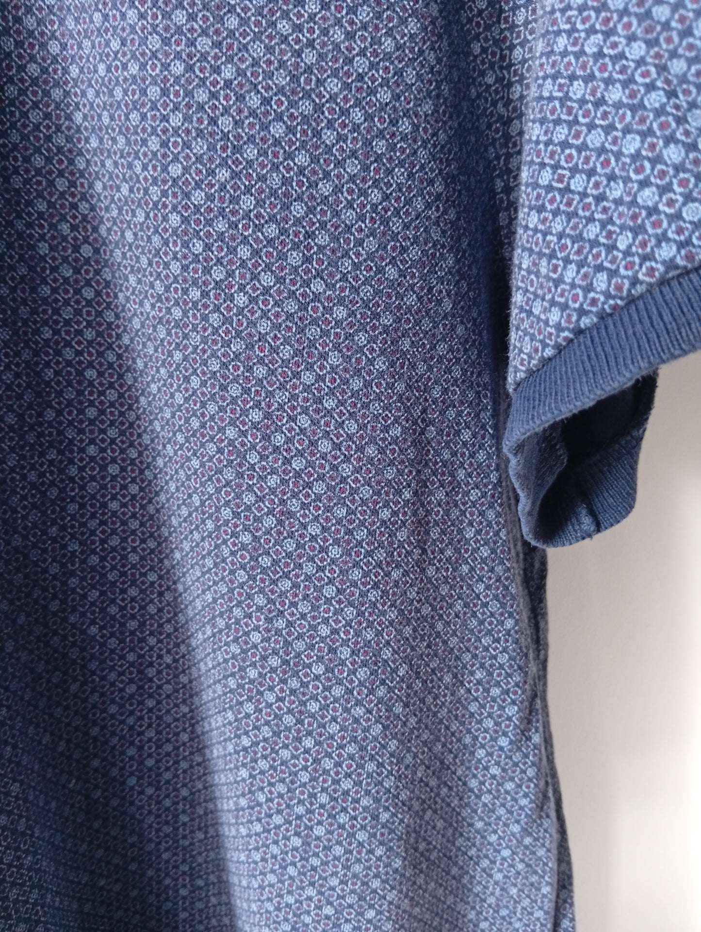 Polo homme à motif Celio taille XL. F0030