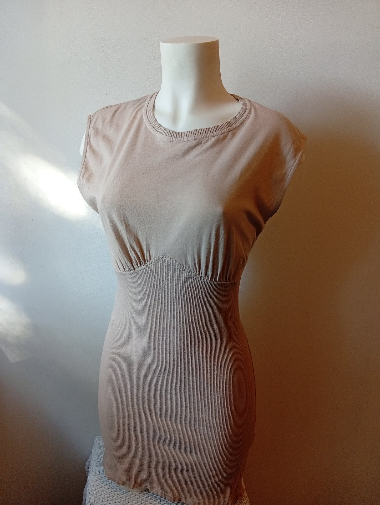 Robe sans manche Bershka - Taille M. G0026