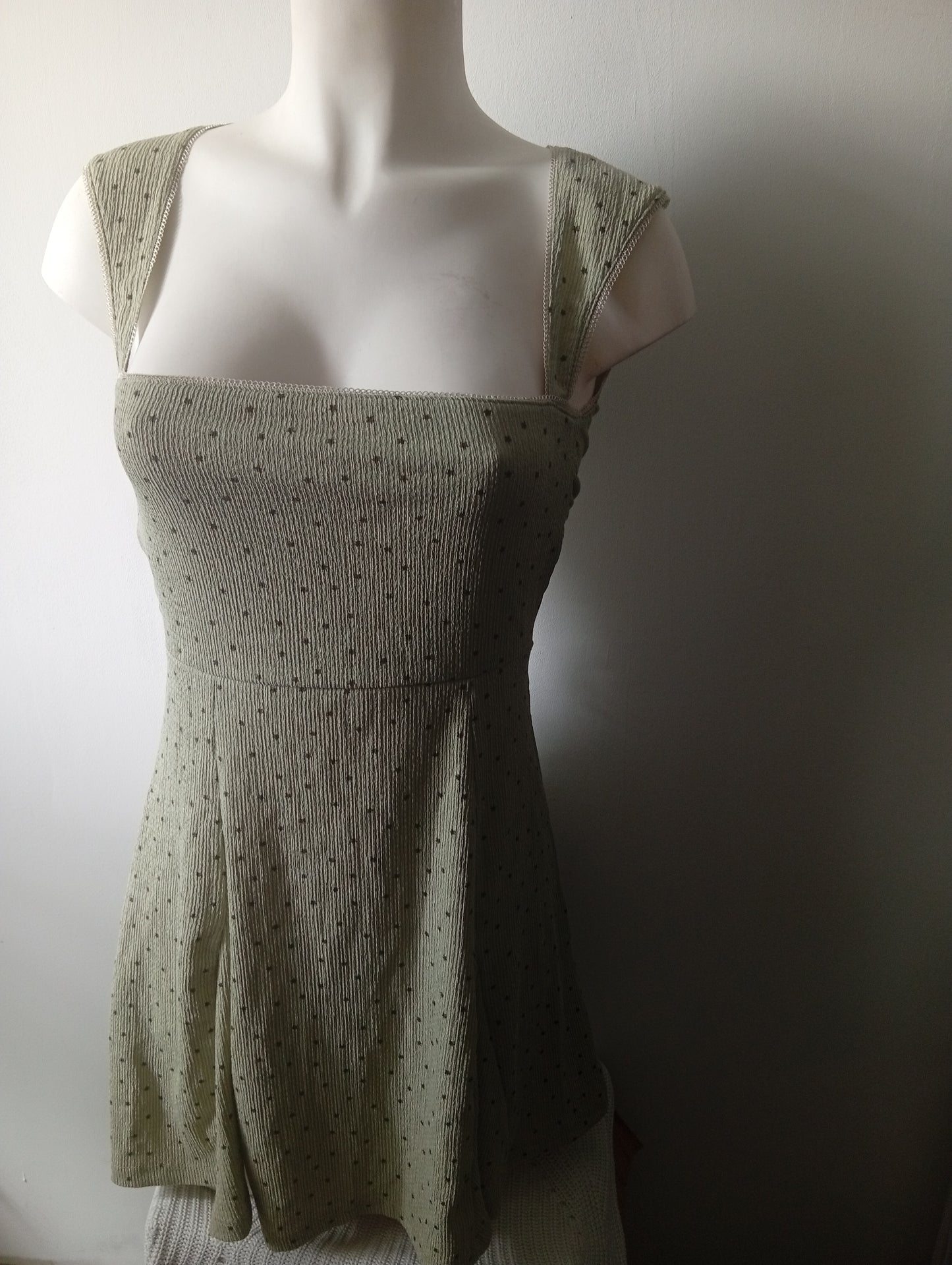 Robe sans manche Bershka - Kaki - M. K0013