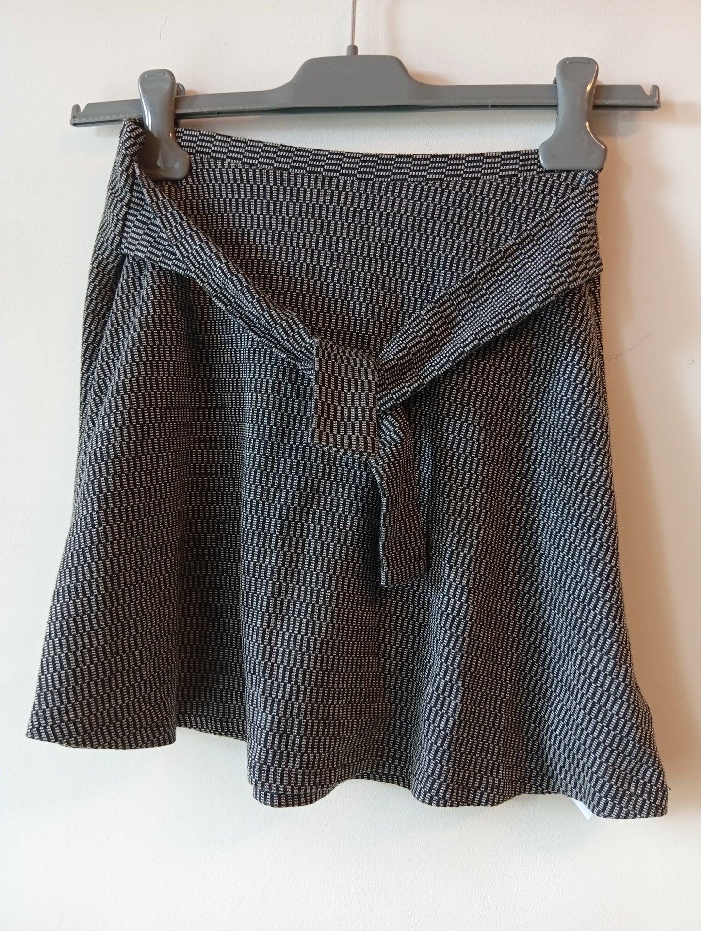 Jupe fille Kids by Gémo 12 ans avec ceinture. I002