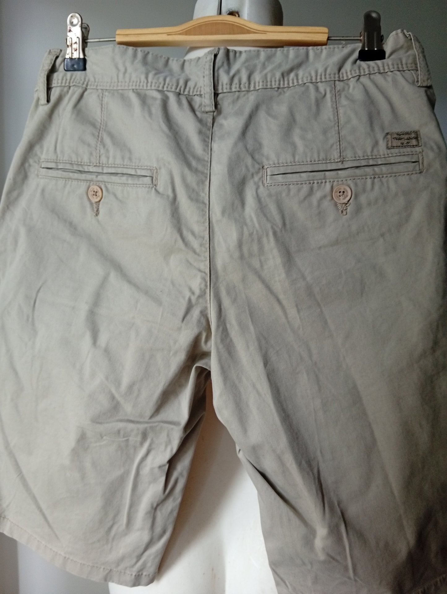 Bermuda Homme Teddy Smith Beige - Taille 38. C009