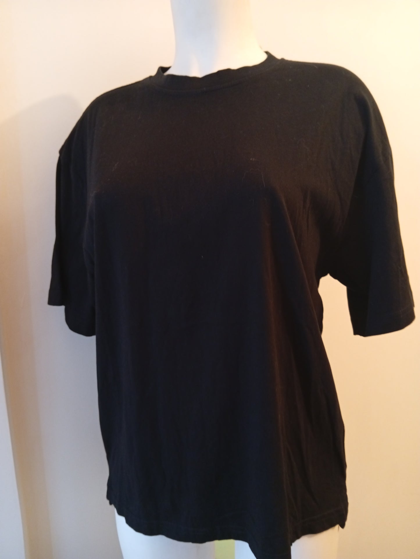 T-shirt femme Esmara taille M noir. A0034