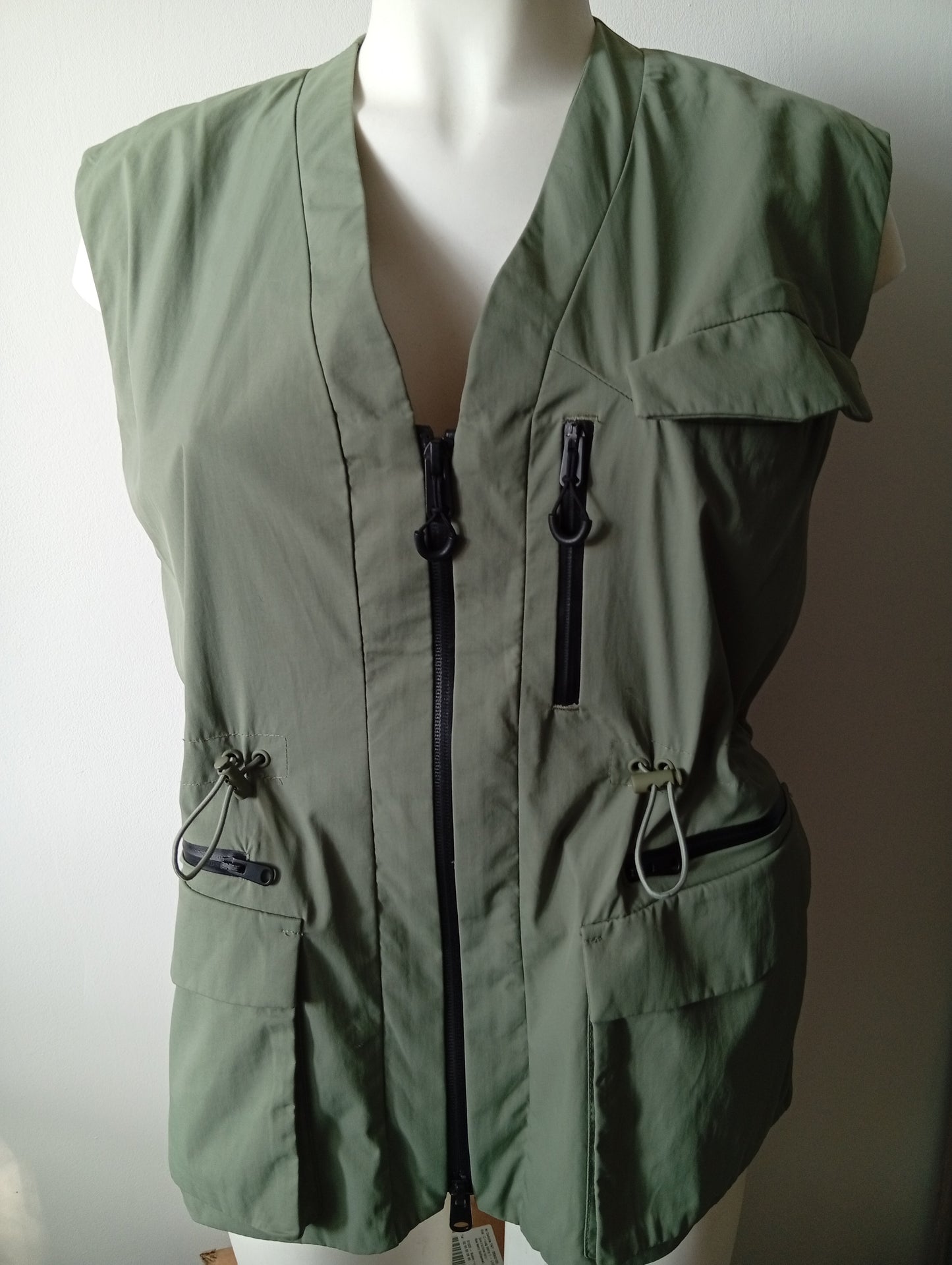 Gilet sans manche multi-poches femme Oysho taille M kaki  F0033