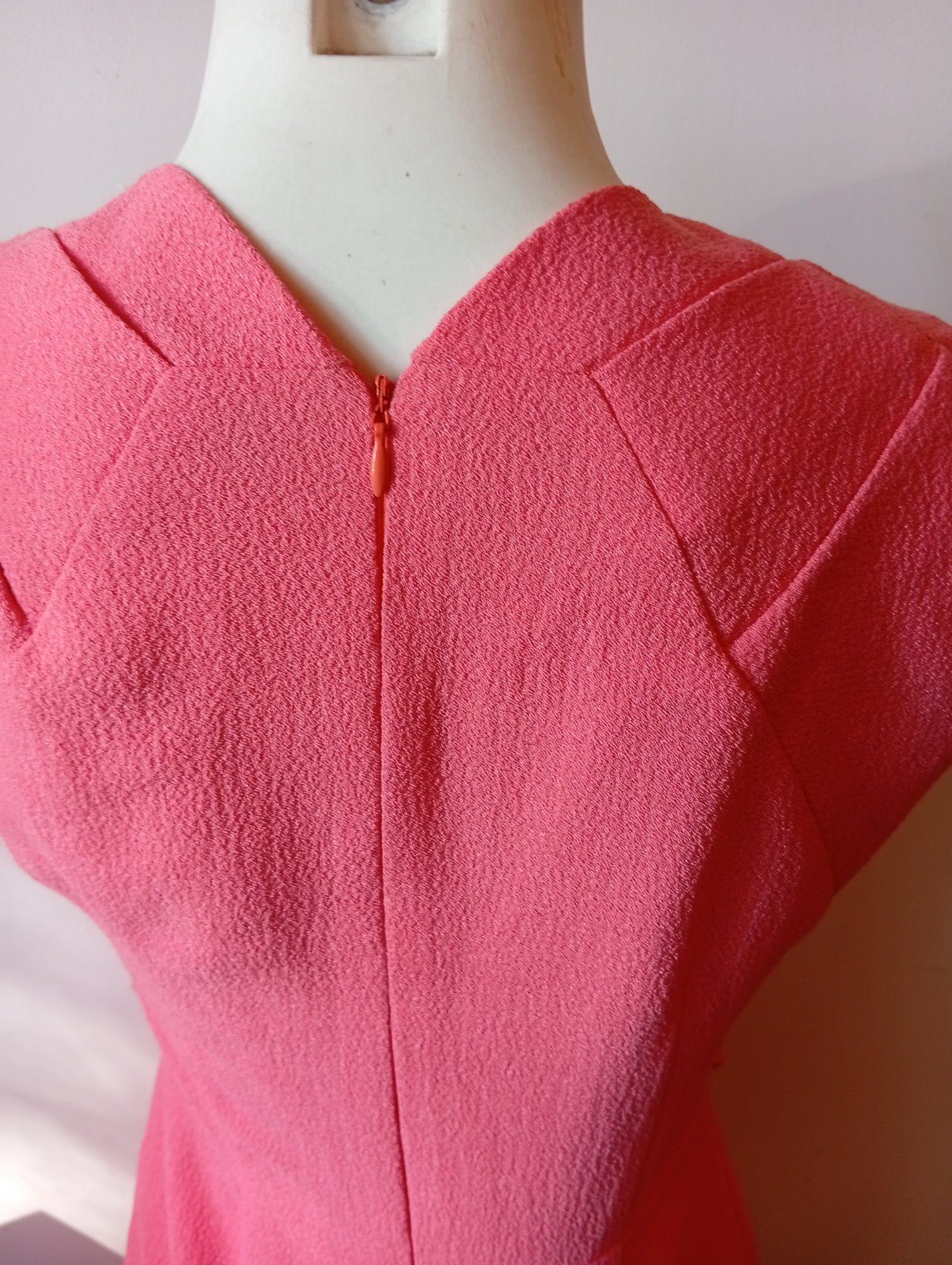 Robe sans manche Sinéquanone - Taille 40. G0025