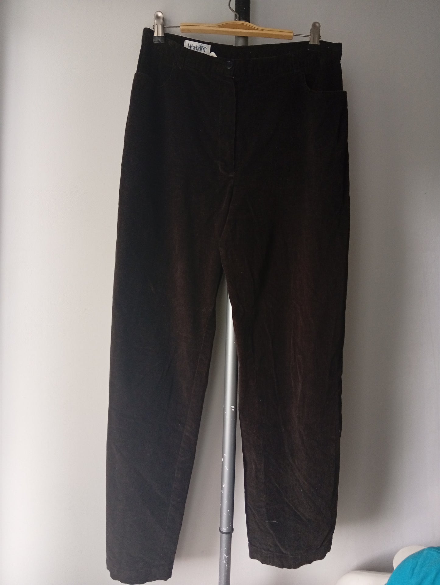 Pantalon velours Anne Weyburn marron T40. A0020