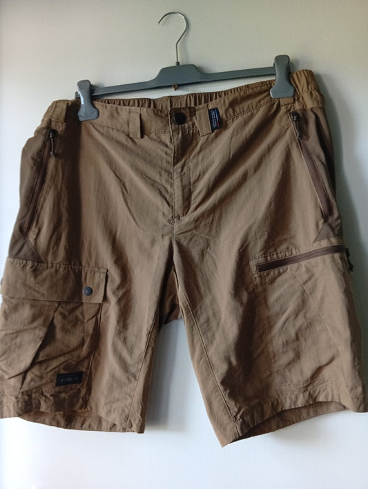 Bermuda cargo Decathlon - Taille 50 - Couleur marron. L0038