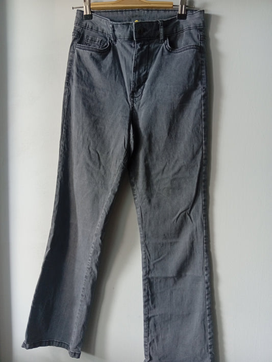 Jean enfant Calzedonia taille 32. G0030