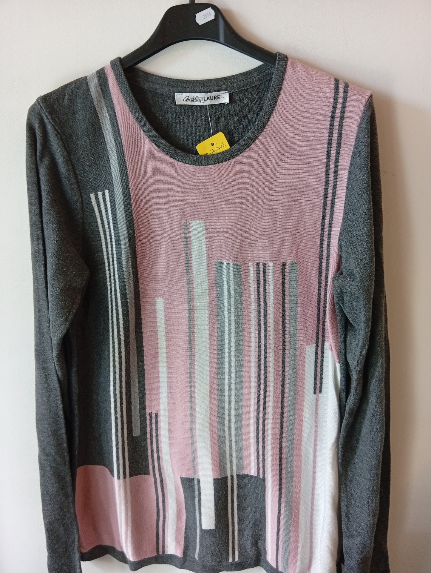 Pull femme Christine LAURE taille 3. I0015