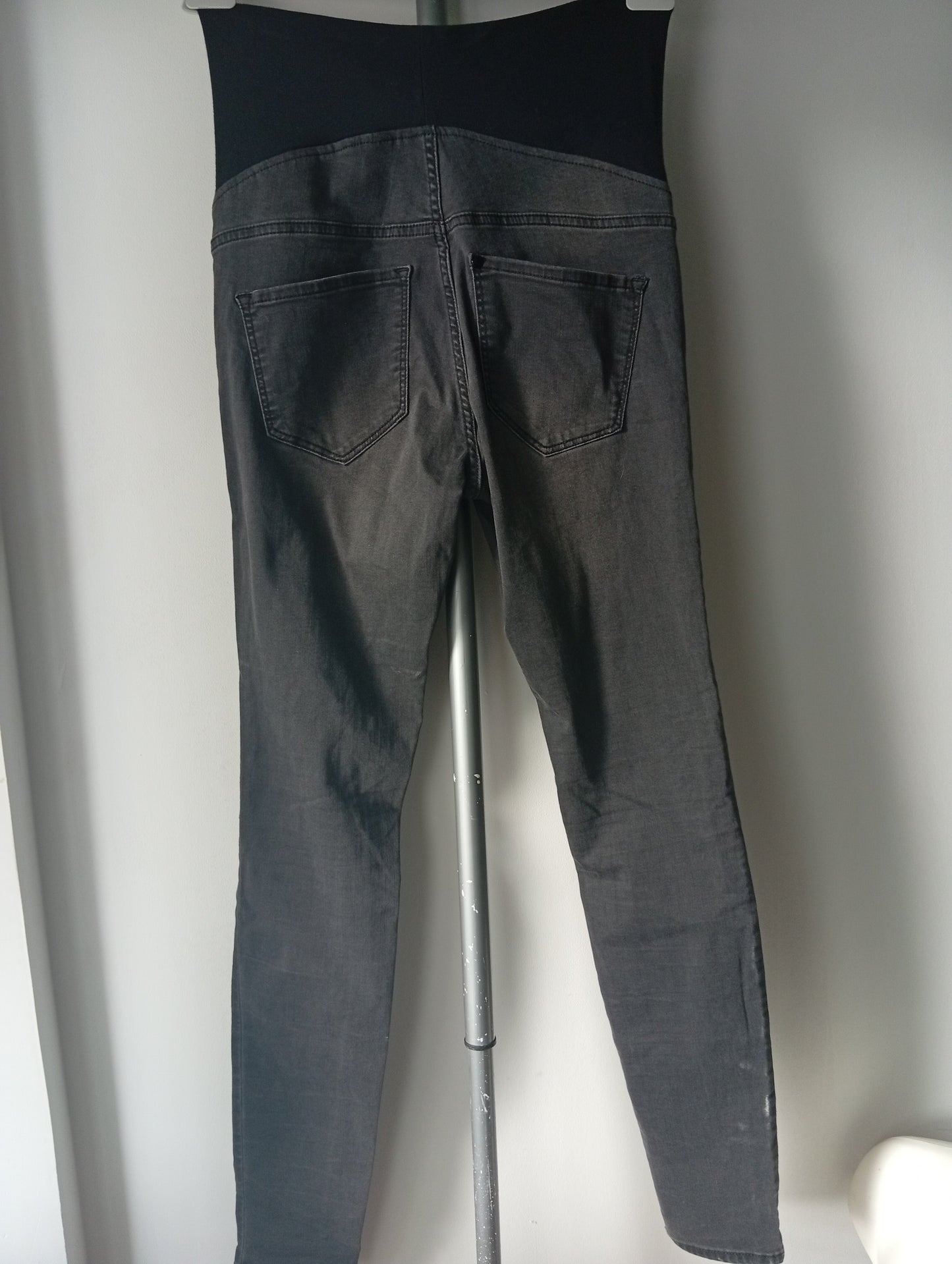 Pantalon super skinny maternité noir T38.  A0035