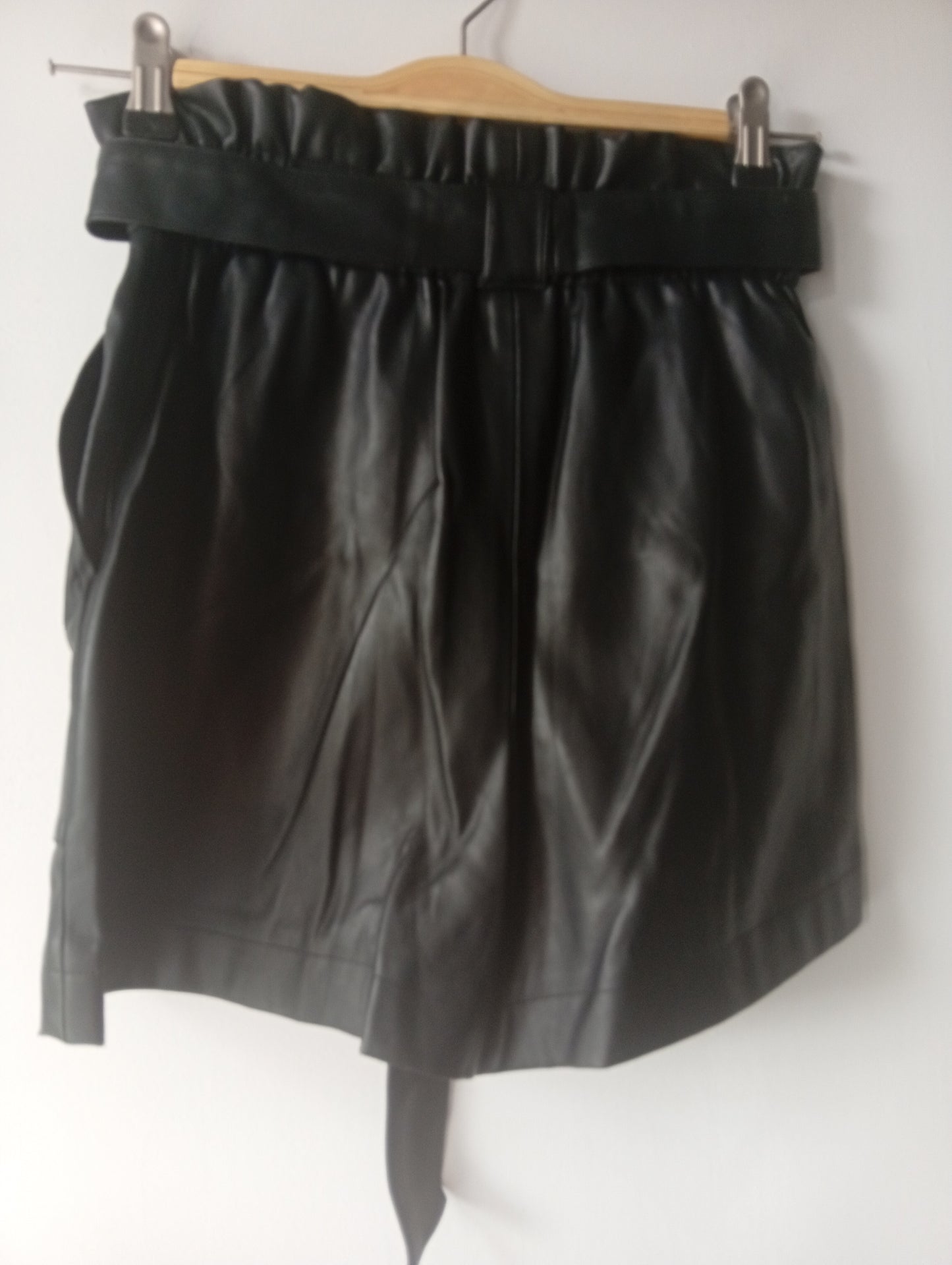 Short simili cuir Zara Basic - Noir - XS. K0011