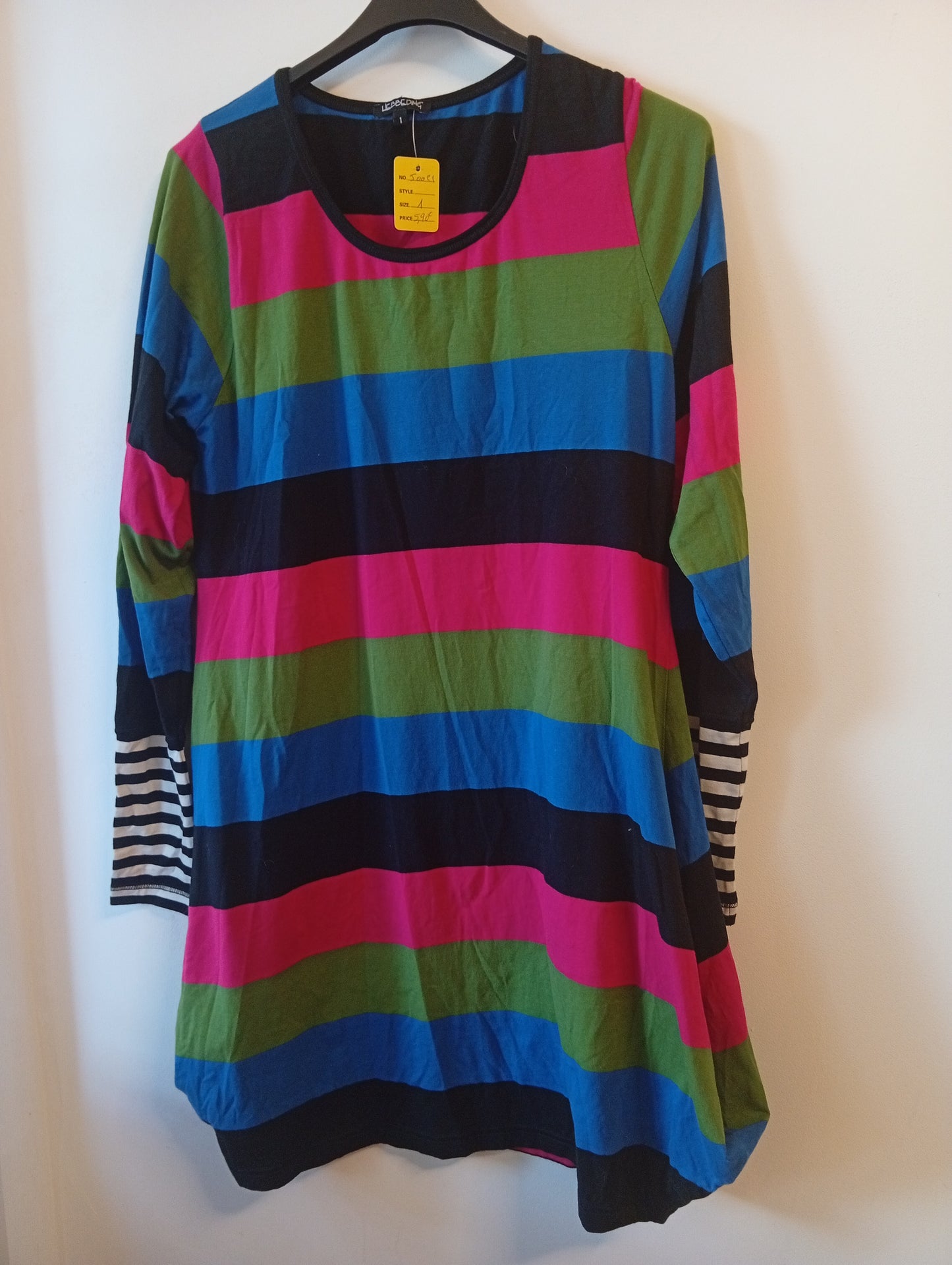 Robe multi-couleur Hebbeding taille 1. J0021