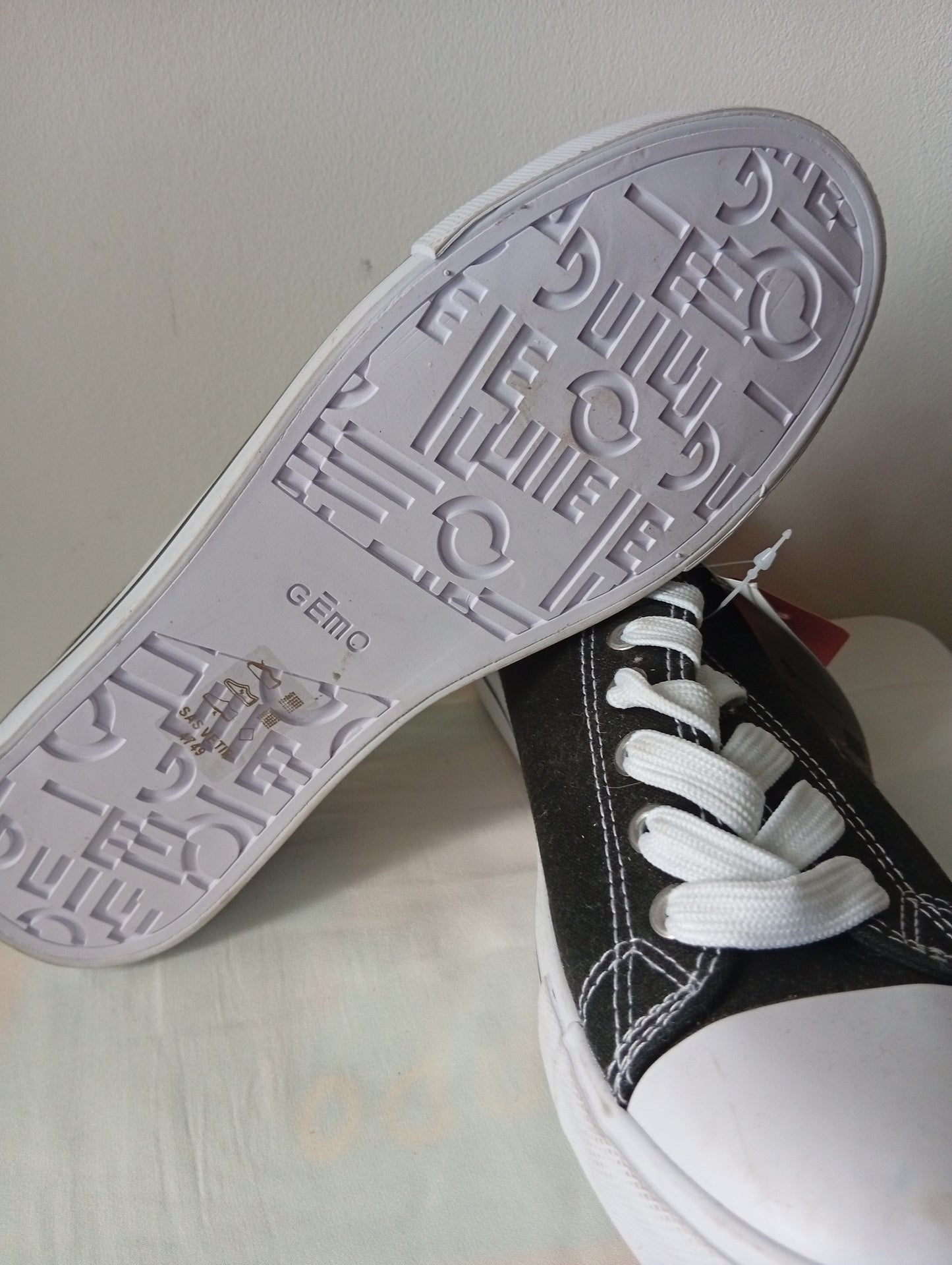 Chaussures tennis Gémo - Pointure 38 - Noir - Neuves avec étiquette. C0024