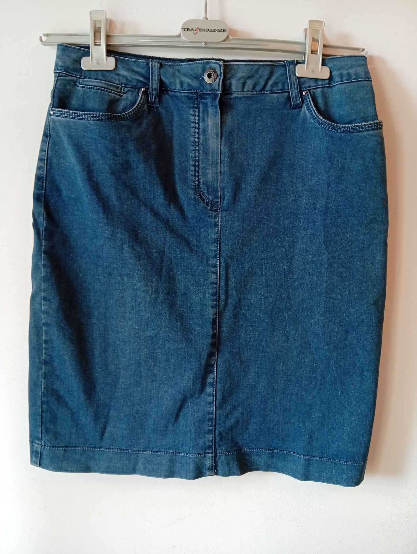 Jupe jean femme Antonelle taille 36. I0018