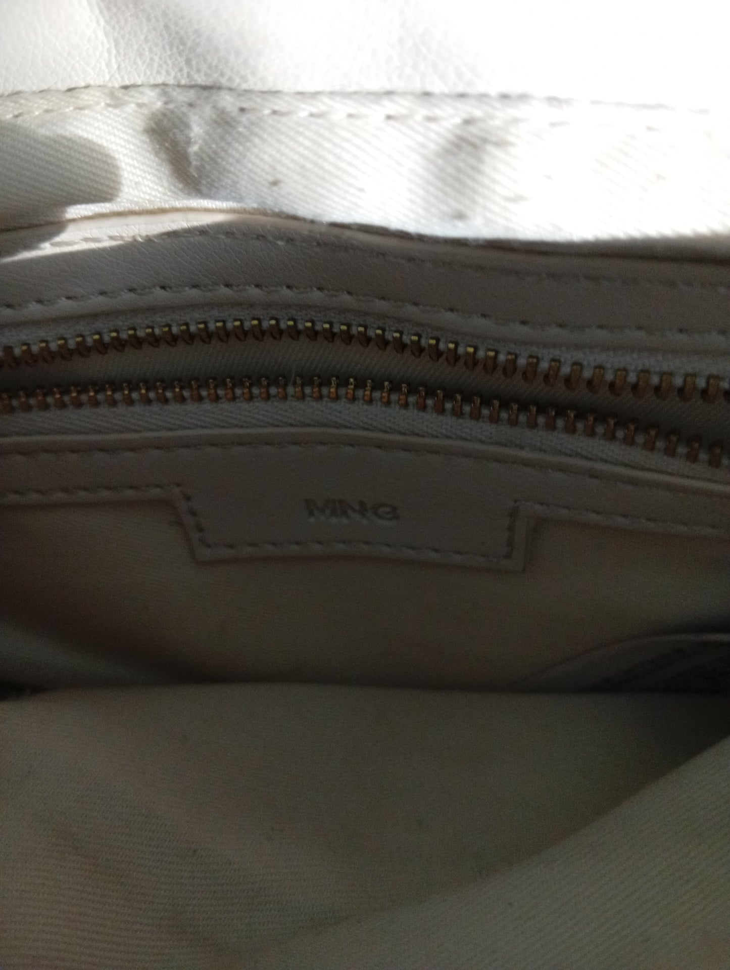 Petit sac à main MNG avec chaîne. E005