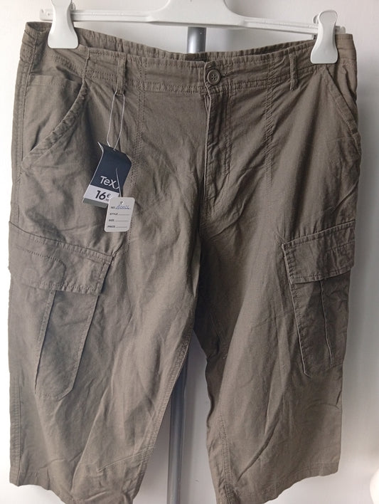 Bermuda homme TEX kaki neuf taille 44. A0024