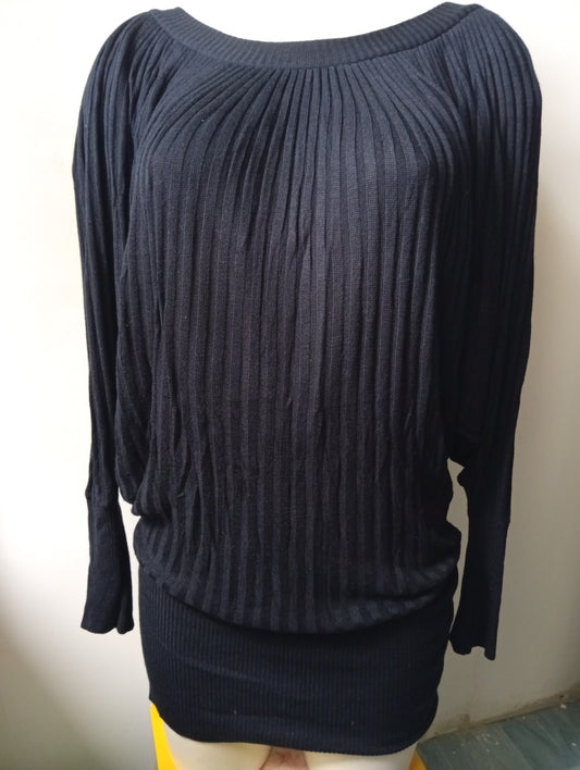 Robe noire 2 Elles manches longues - Taille unique. B0017