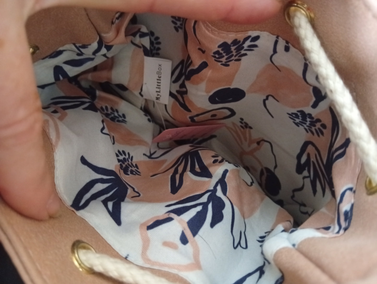 Petit sac My Little Box avec bandoulière rose. C0023