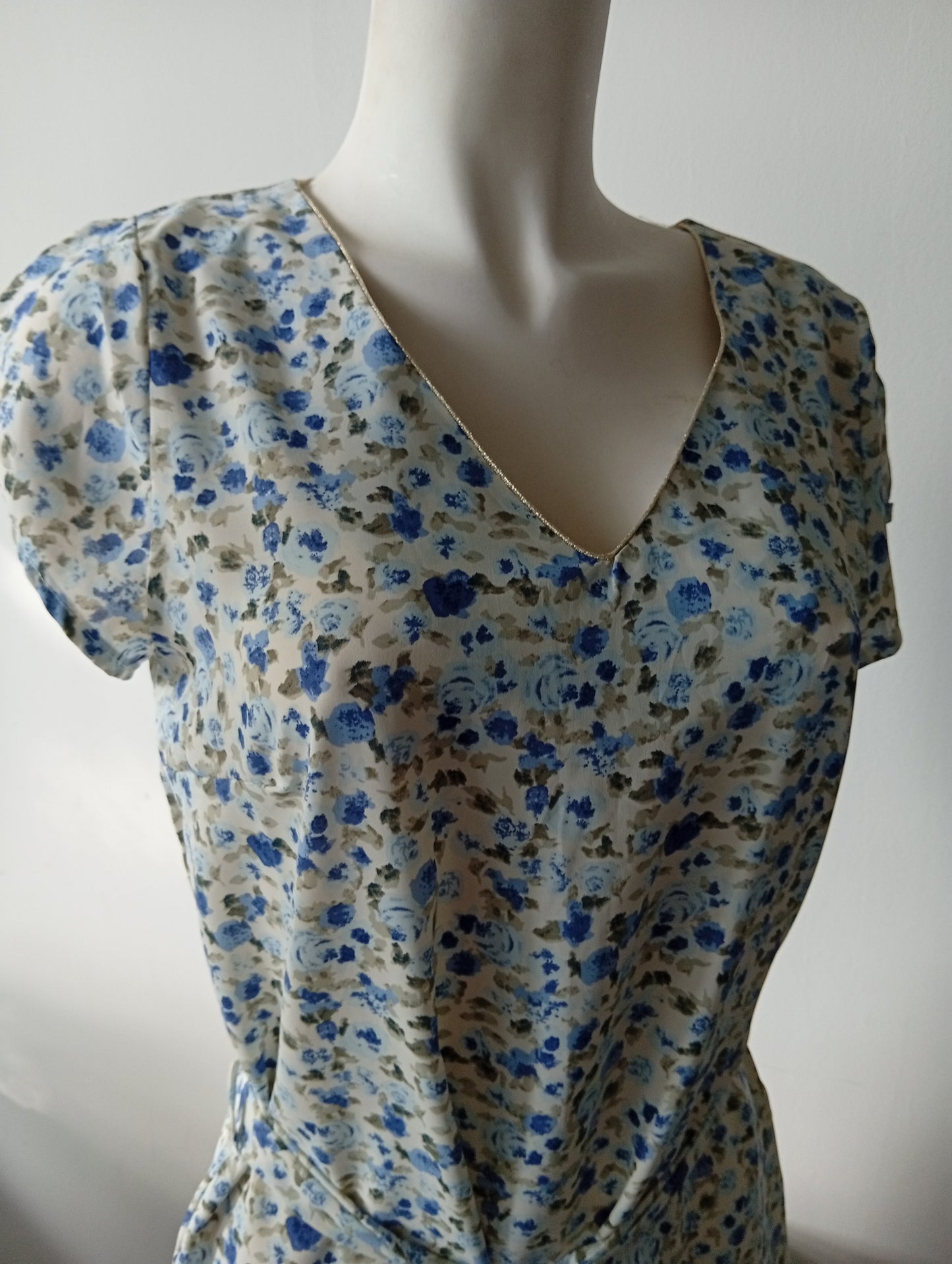 Robe Noémie and co - Taille S - Blanche à fleurs bleues  E0018