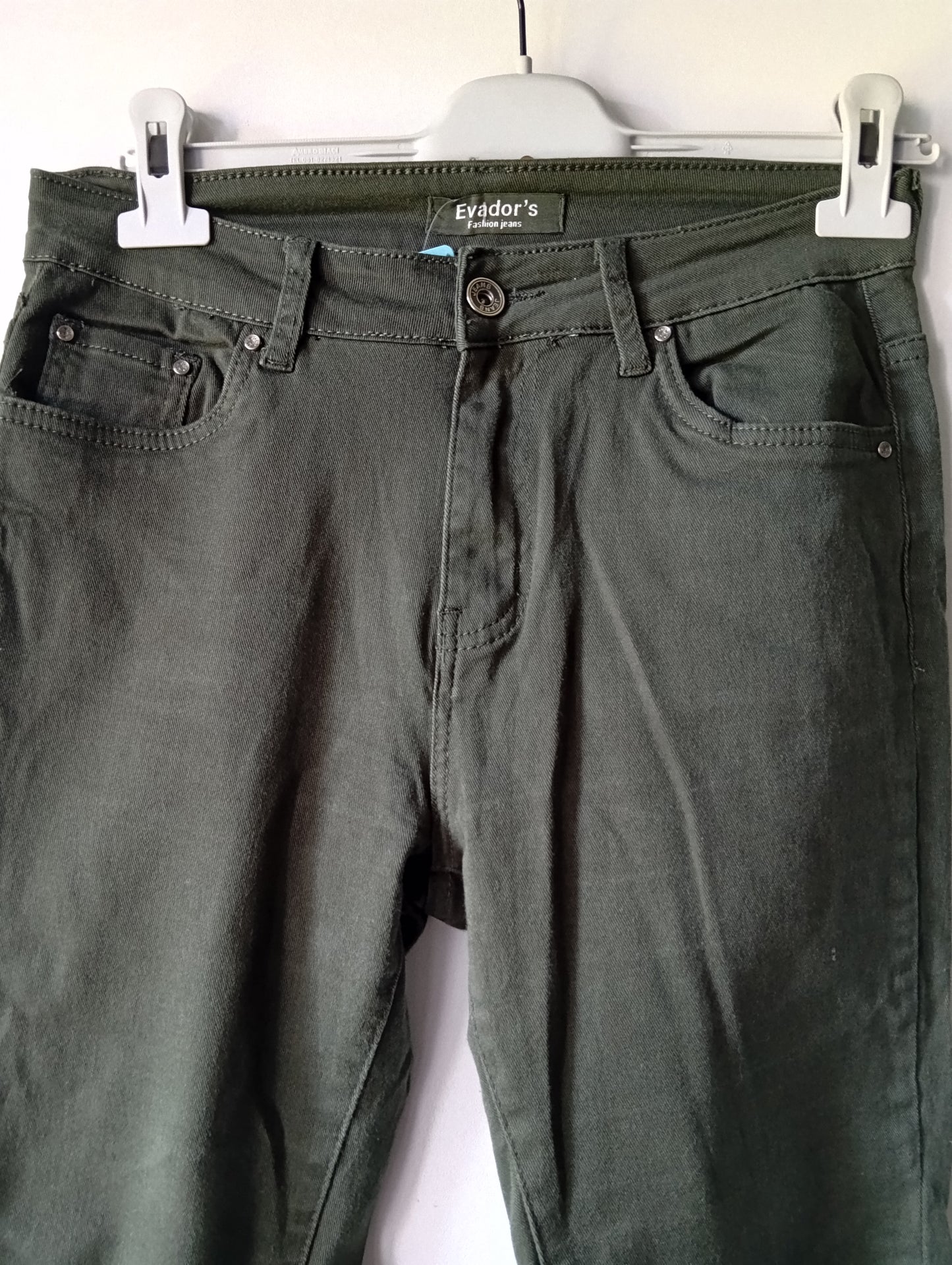 Jean homme Evador's - Taille 40 - Couleur kaki. L0037