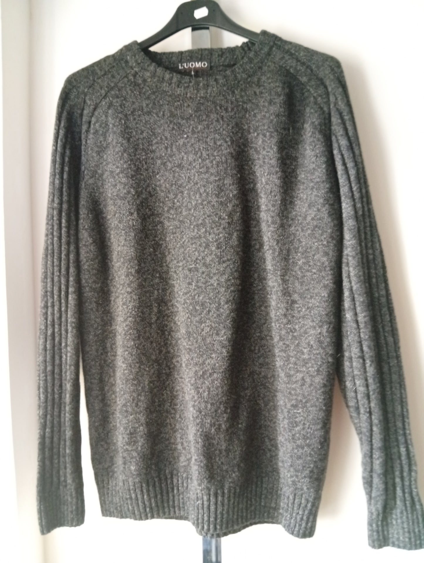 Pull homme L'Uomo - Taille L - Gris noir col rond. C003