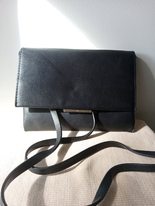 Petite pochette noire H&M avec bandoulière. D0032