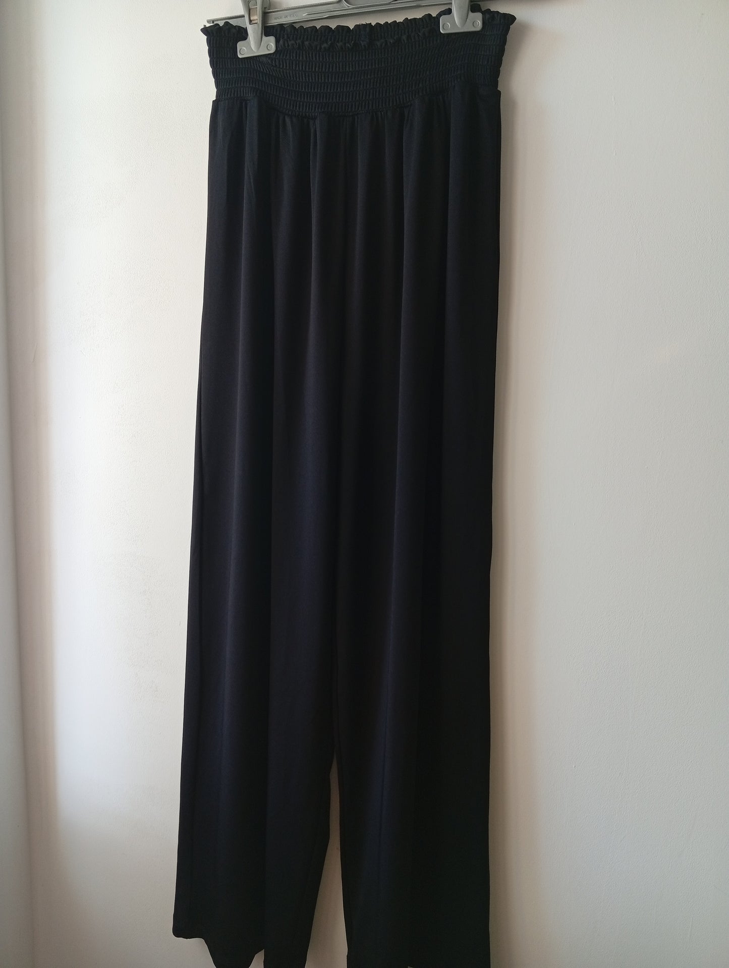 Pantalon fluide noir H&M taille S. J001