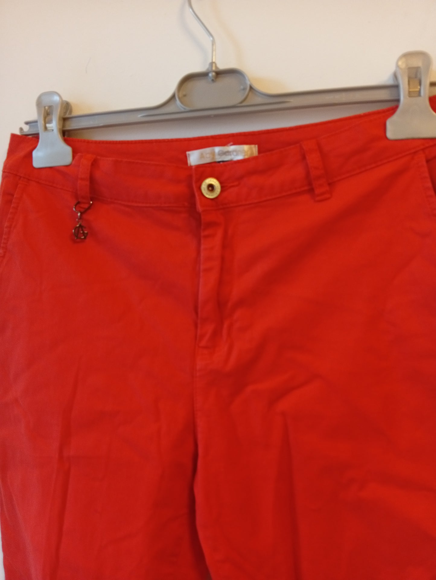 Pantacourt Aby Gardner taille 40. J0022