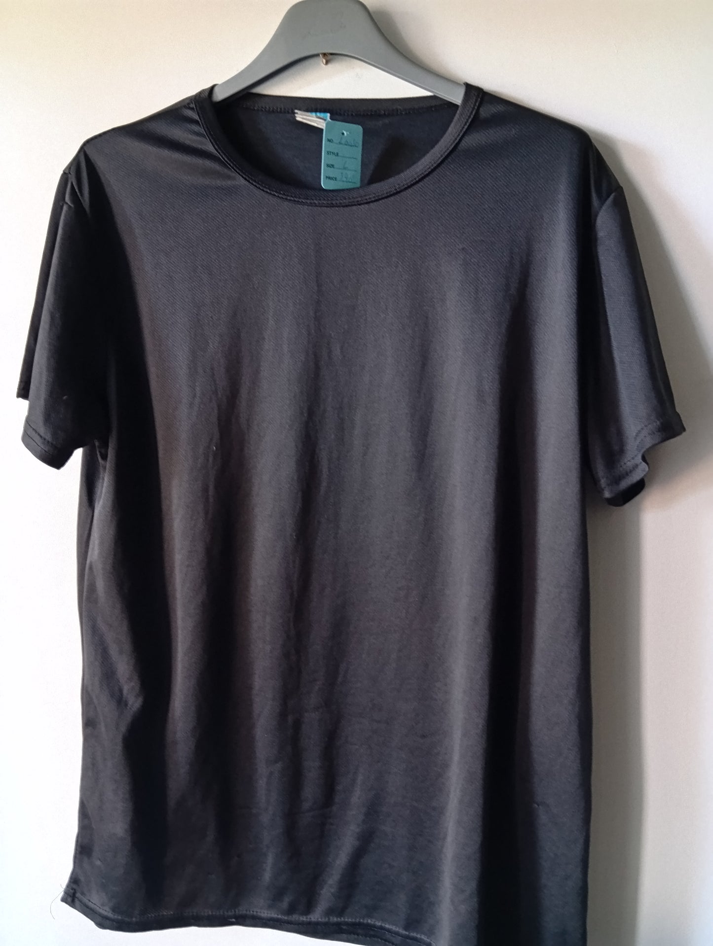 T-shirt homme SKFS noir. L0030