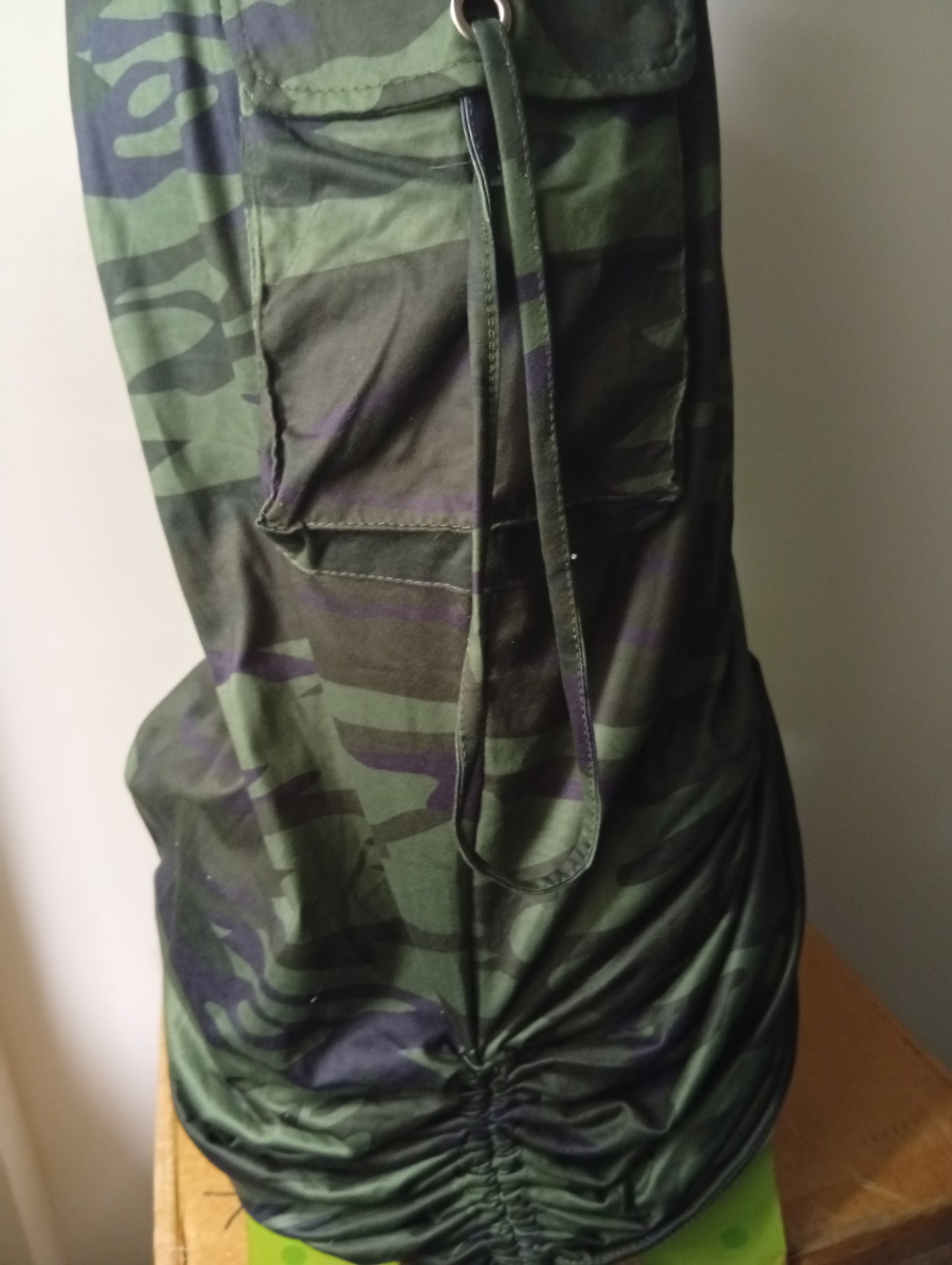 Jupe femme style militaire CBR taille XL neuve. B002