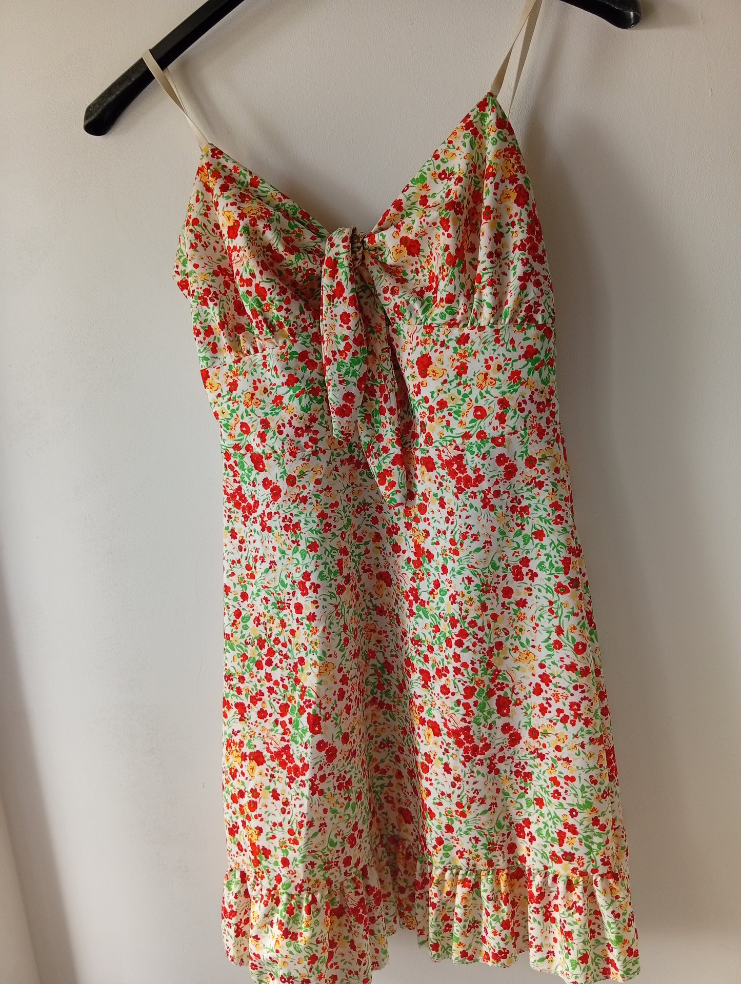 Tunique femme à bretelles fleurie - Taille XS. K0028