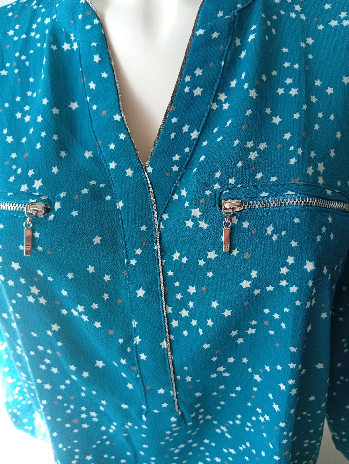 Blouse Femme Armand Thiery Taille 1/S. F0019