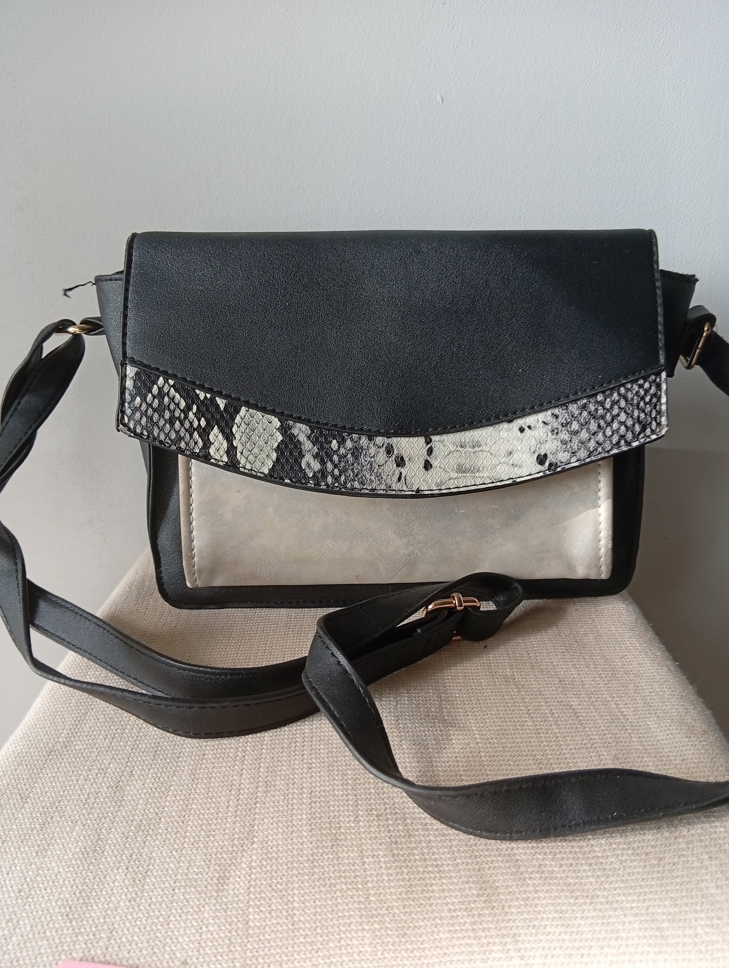 Petit sac à main avec bandoulière - Merry Scott  D0035