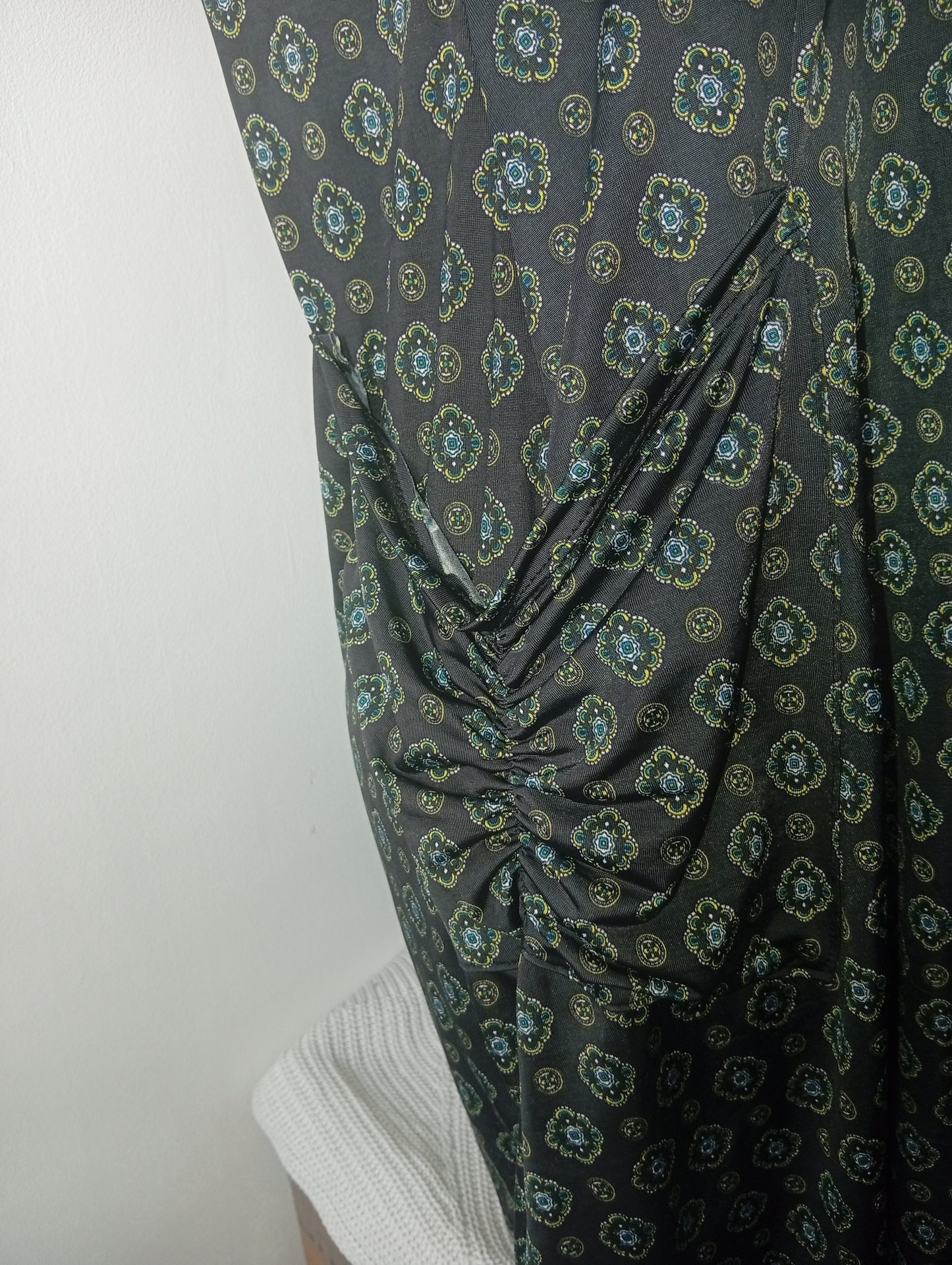 Robe sans manche à motifs - Taille M  K0017