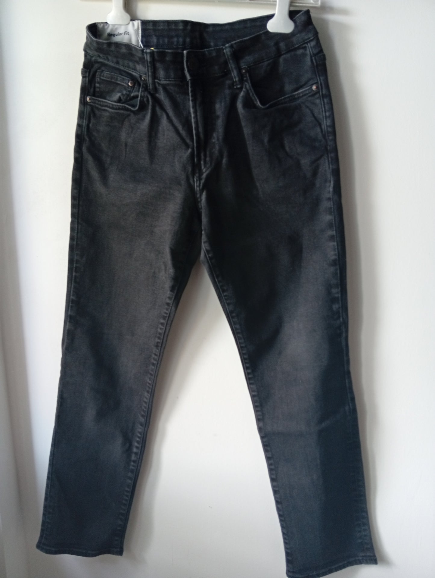 Jean homme H&M Regular Fit noir - Taille 30/32 (38-40). F002