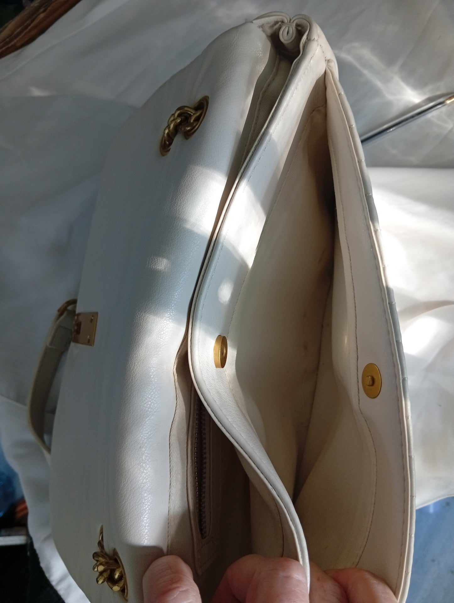 Petit sac à main MNG avec chaîne. E005